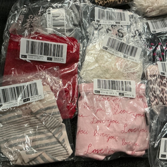 Victoria’s Secret panties size large - Picture 5 of 5